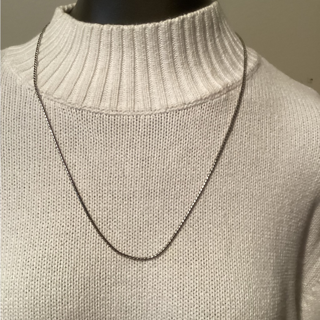 Silver Tone Necklace Silver Tone Necklace